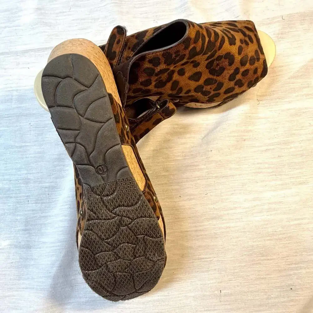 Volatile Leopard Print Suede Peep Toe Wedge Slingback Clog Platform Sandals Size